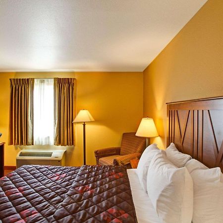 Rodeway Inn & Suites Phillipsburg Extérieur photo