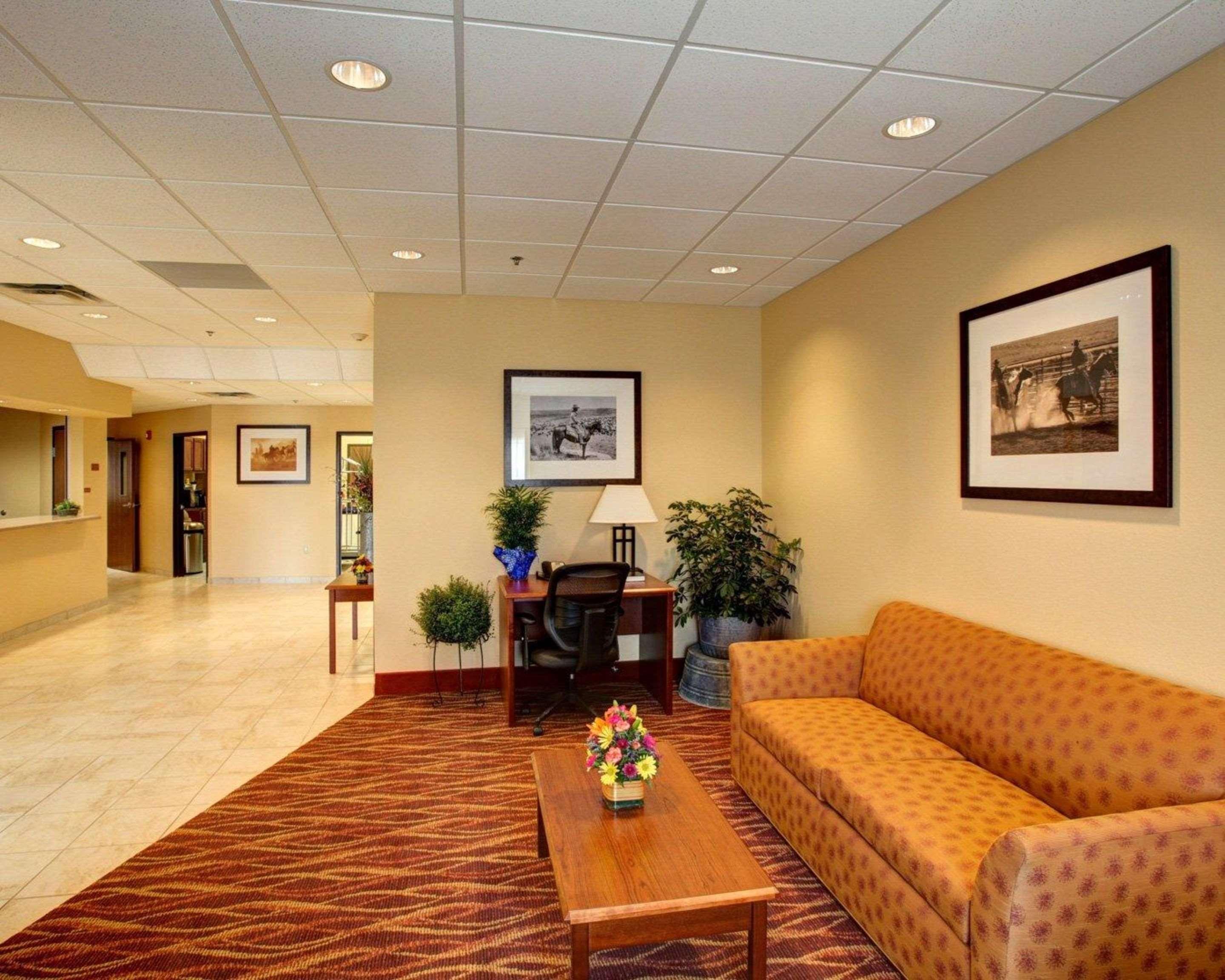 Rodeway Inn & Suites Phillipsburg Extérieur photo