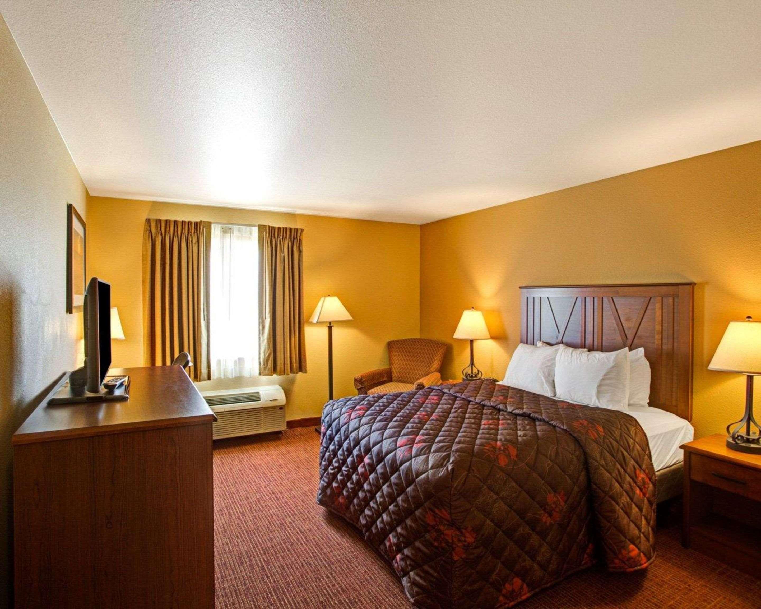Rodeway Inn & Suites Phillipsburg Extérieur photo