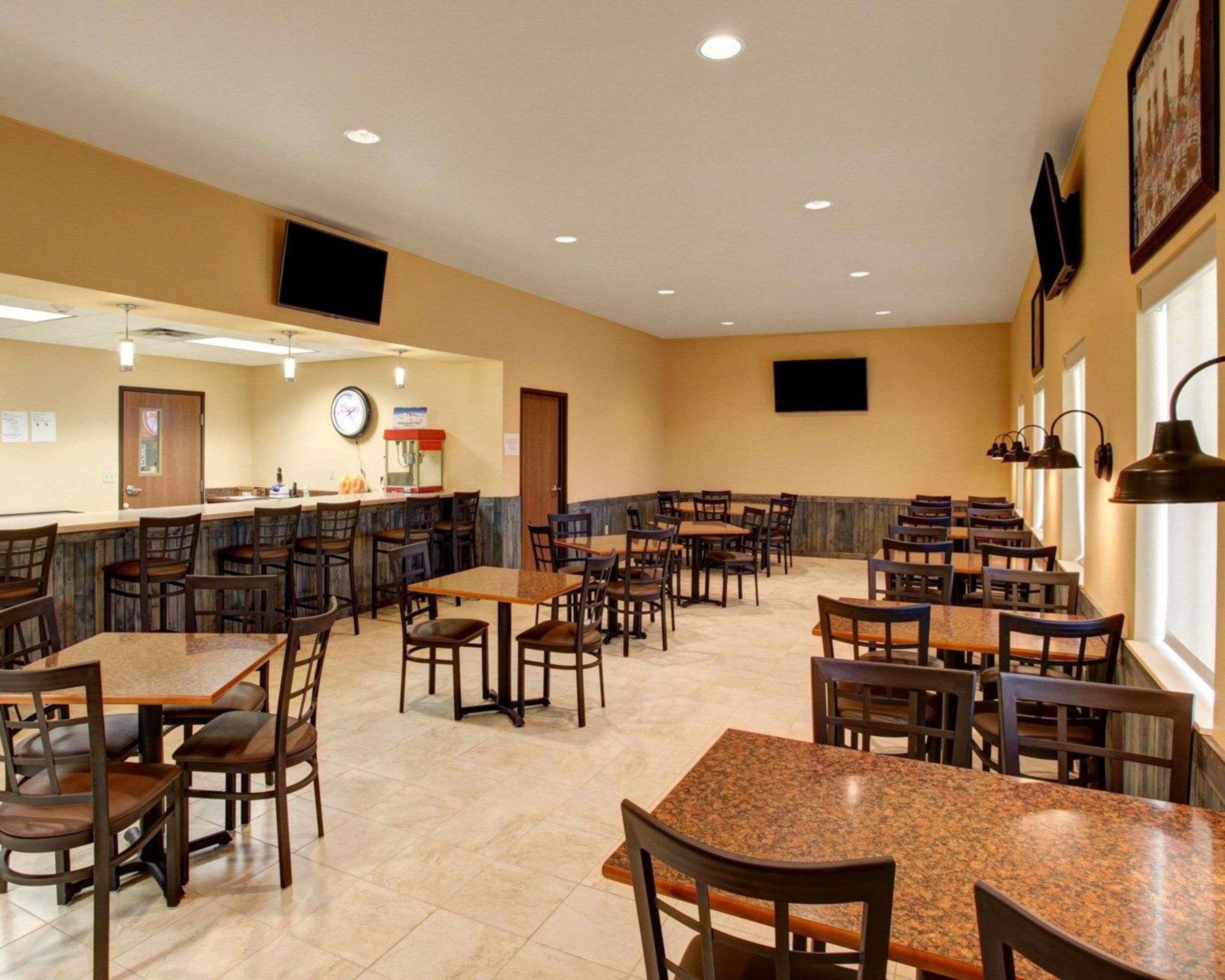Rodeway Inn & Suites Phillipsburg Extérieur photo